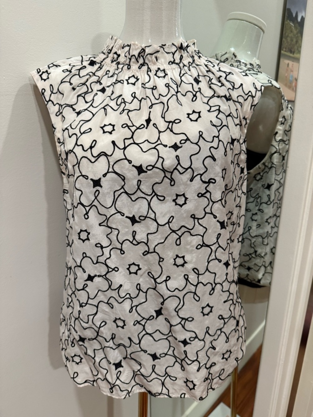 Rebecca Taylor White Sleeveless Smocked-Neck Floral Outline Blouse